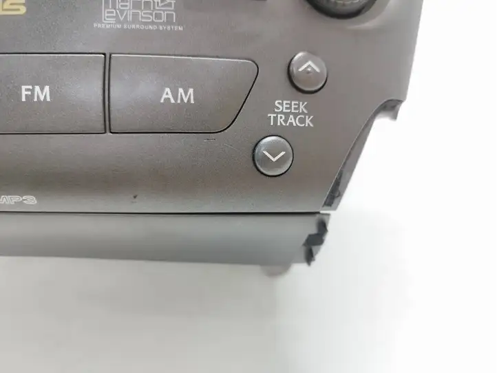 Lexus IS 220 (2005 - 2010)  8611153070 Радио/ проигрыватель CD/DVD / навигация