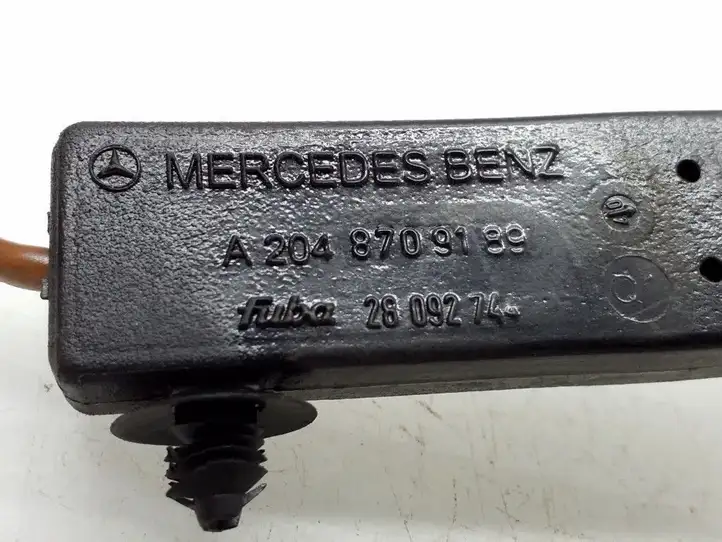 Mercedes-Benz C W204 (2007 - 2014) A2048709189 Усилитель антенны — фото 4