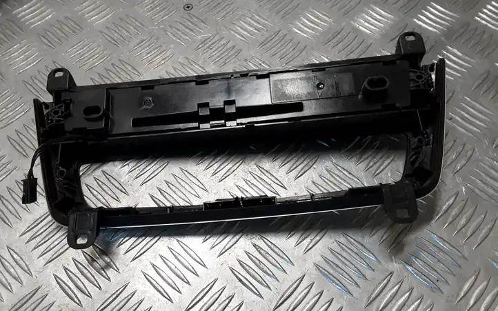 BMW 3 F30 F35 F31 (2012 - 2018) 9270393 Магнитола / мультимедийная система — фото 2