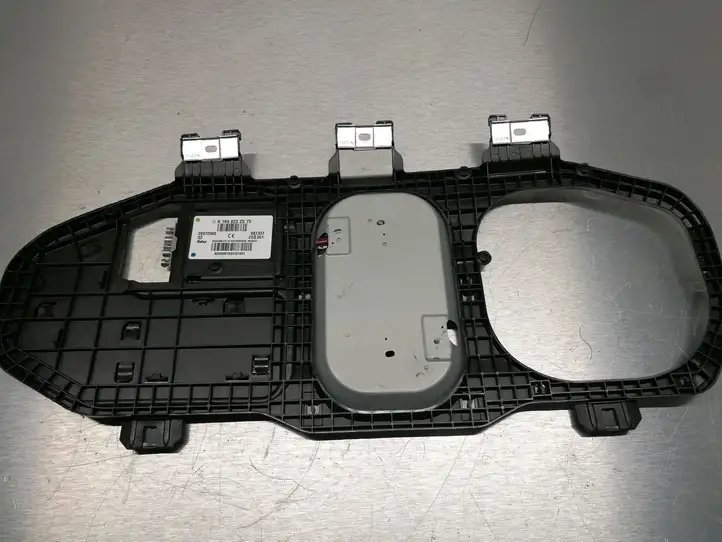 Mercedes-Benz ML W164 (2005 - 2011) A1648202575 Усилитель антенны — фото 1