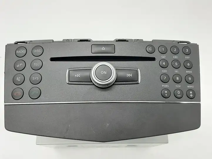Mercedes-Benz C W204 (2007 - 2014) A2049069701 Магнитола / мультимедийная система — фото 1