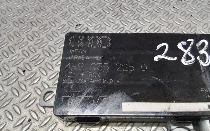 Audi A6 S6 C6 4F (2004 - 2008) 4F9035225D Усилитель антенны — фото 2