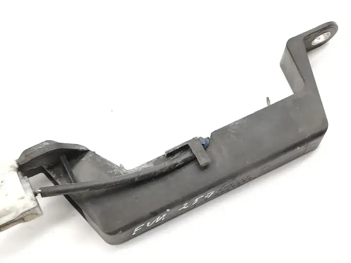 Lexus GS 300 350 430 450h (2004 - 2007) 8999741010 Усилитель антенны — фото 3