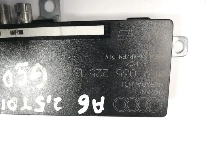 Audi A6 S6 C6 4F (2008 - 2011) 4F9035225D Усилитель антенны — фото 3