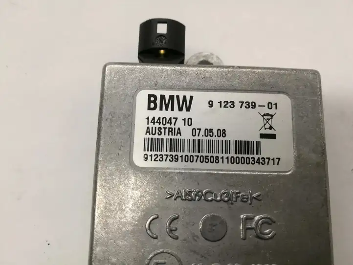 BMW 3 E92 E93 (2005 - 2014) 9123739 Усилитель антенны — фото 3