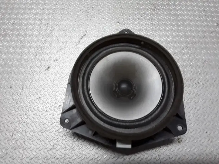 Toyota Yaris Verso (1999 - 2005) 8616052020 Динамики передних дверей — фото 1