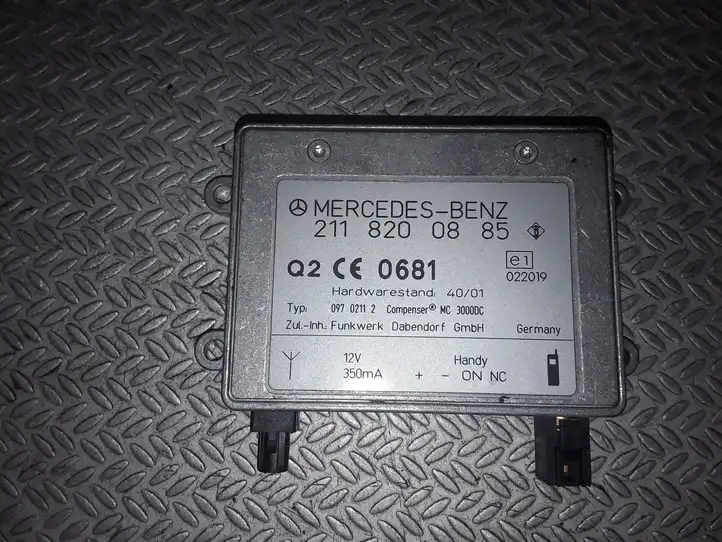 Mercedes-Benz E W211 (2002 - 2009) 2118200885 Усилитель антенны — фото 1