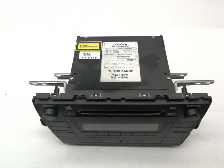 Toyota Prius (XW30) (2009 - 2015) 8612047330 Магнитола / мультимедийная система — фото 3