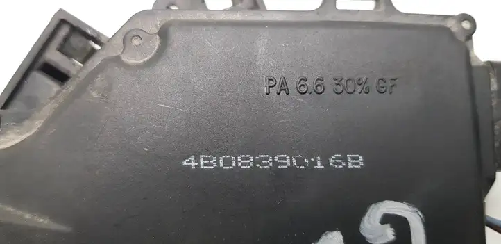 Audi A6 S6 C5 4B (2001 - 2004) 4B0839016B Замок задней двери — фото 4