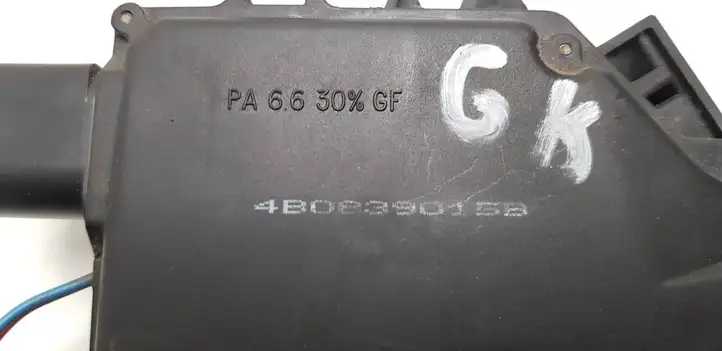 Audi A6 S6 C5 4B (2001 - 2004) 4B0839015B Замок задней двери — фото 4