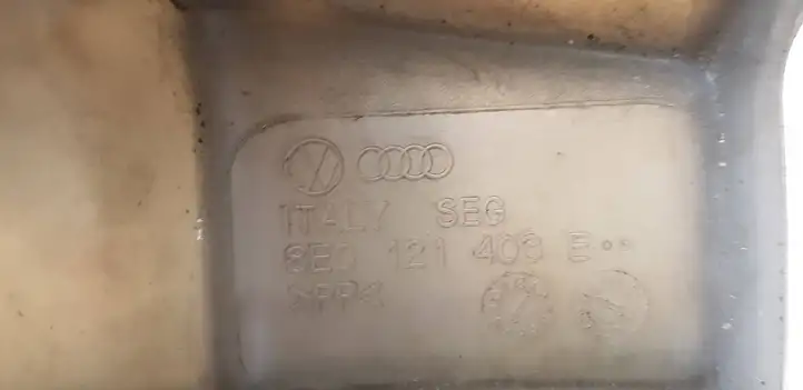 Audi A6 S6 C5 4B (2001 - 2004) 8E0121403E Расширительный бачок — фото 3