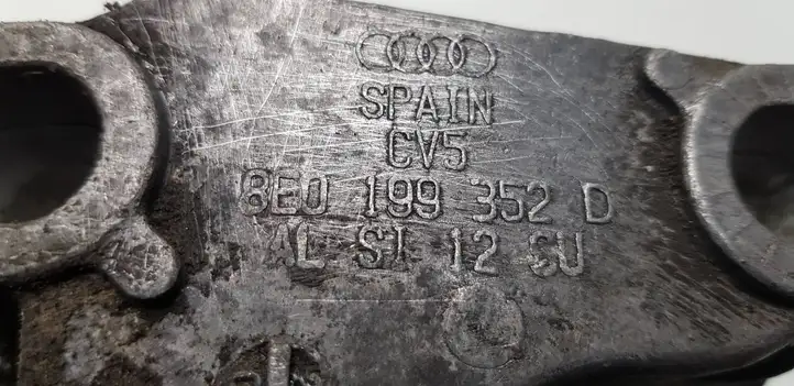 Audi A6 S6 C5 4B (2001 - 2004) 8E0199352D Кронштейн двигателя — фото 3