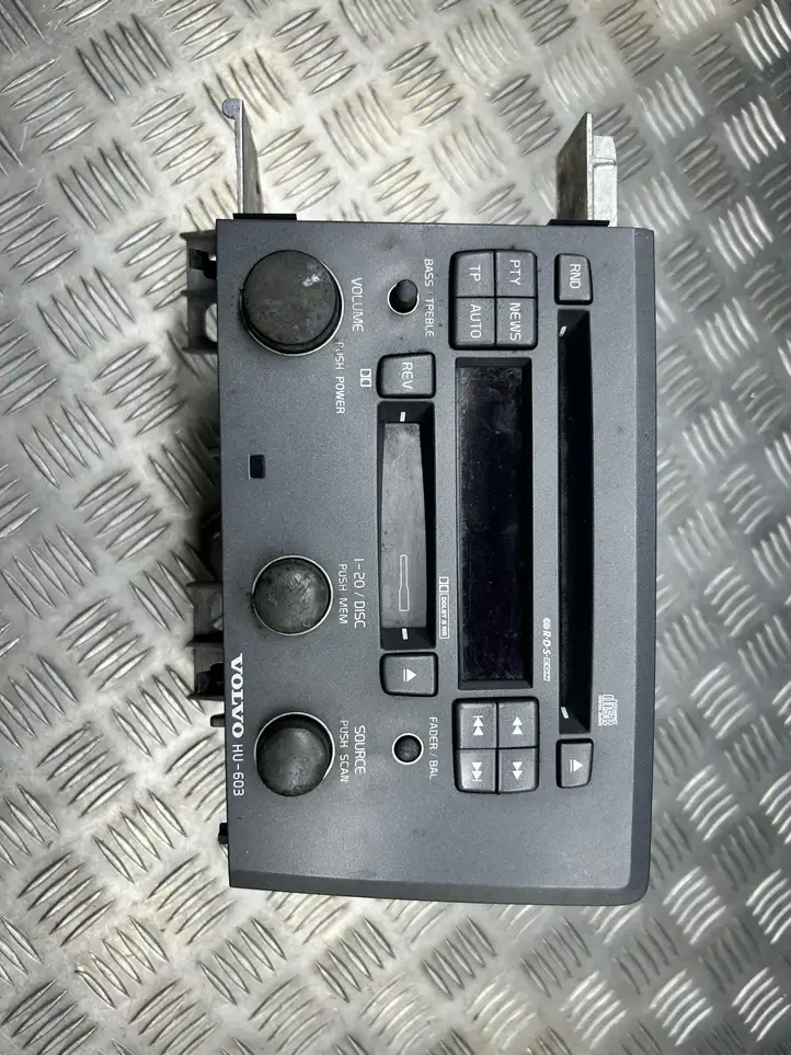 Volvo S60 (2000 - 2004) 86511521 Магнитола / мультимедийная система — фото 1
