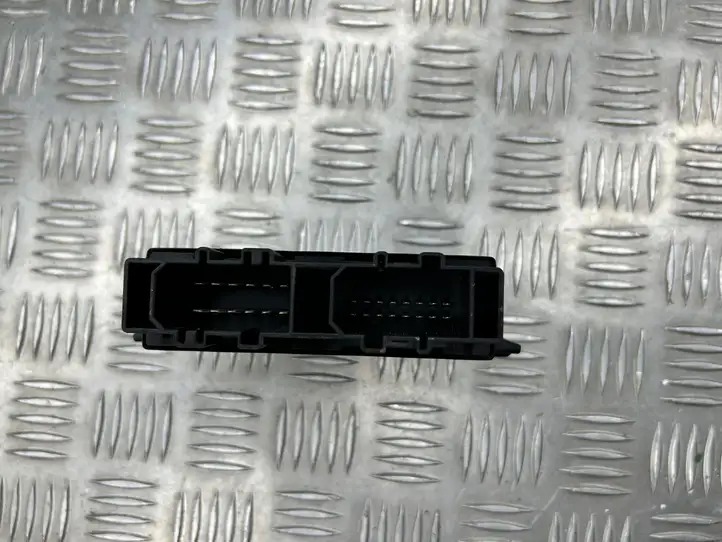 Audi A3/S3 8L (2000 - 2003) 6K0962258A Модуль комфорта — фото 3