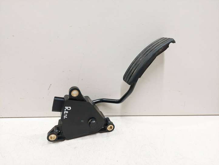 Renault Megane II (2002 - 2005)  8200153270 Педаль акселератора