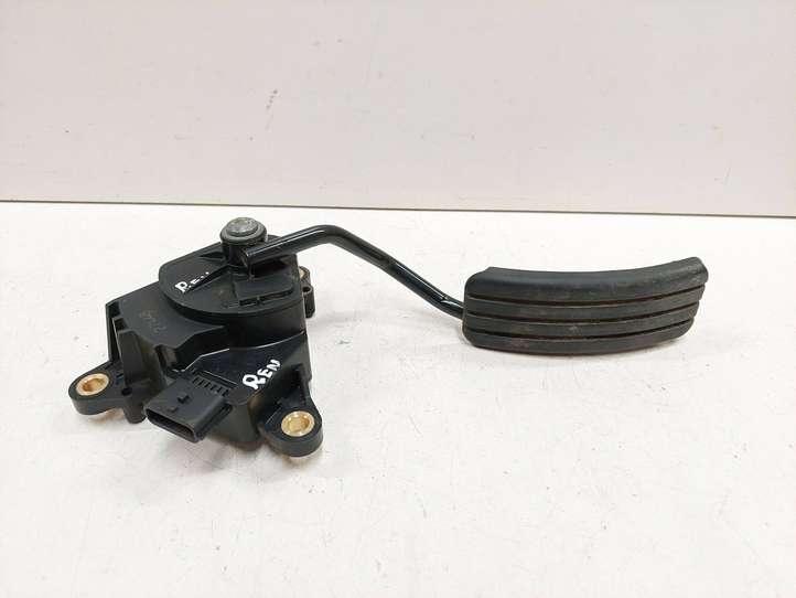 Renault Megane II (2002 - 2005)  8200153270 Педаль акселератора