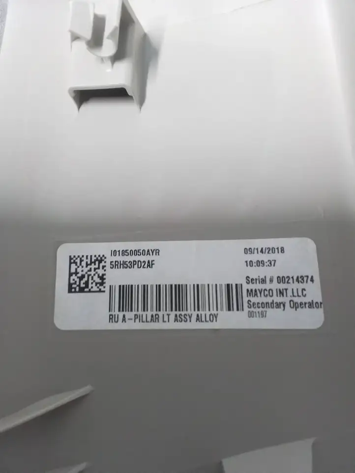 Chrysler Pacifica (2016 - ) 5RH53PD2AF Обшивка стойки A — фото 2