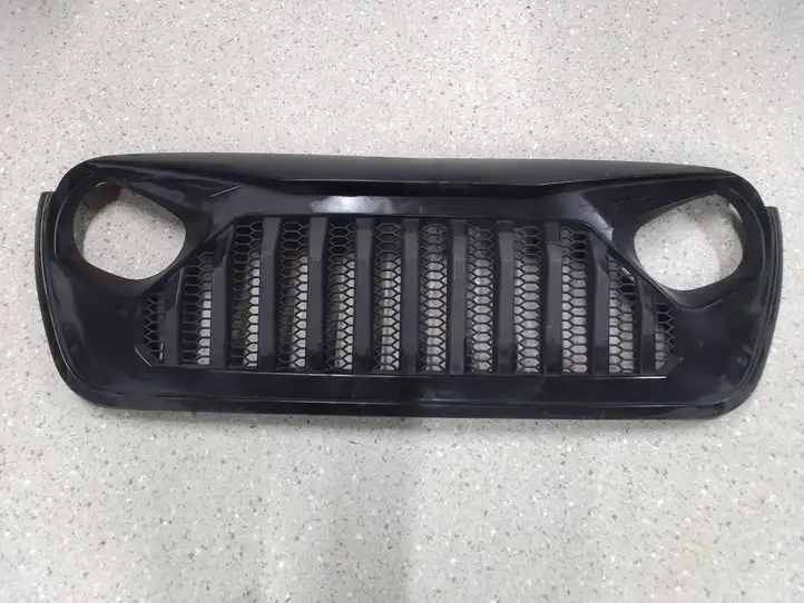 Jeep Wrangler (2007 - 2018) 00000000 Передняя решетка — фото 1