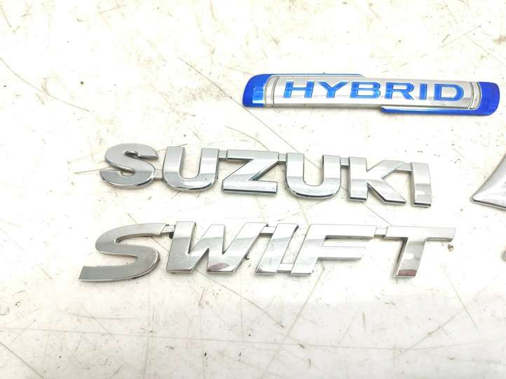 Suzuki Swift (2017 - )   Значок производителя / буквы модели