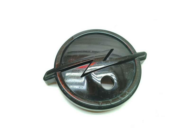 Opel Astra (2020 - )  9841520780 Значок производителя / буквы модели