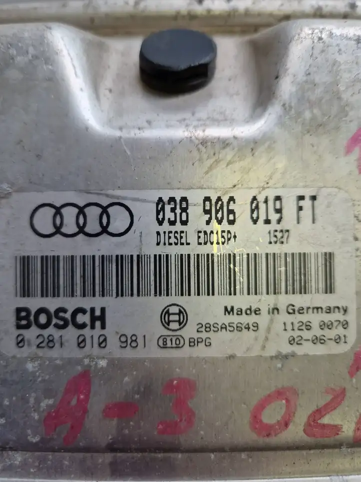Audi A3/S3 8L (2000 - 2003) 038906019FT Блок управления двигателем (ЭБУ) — фото 2