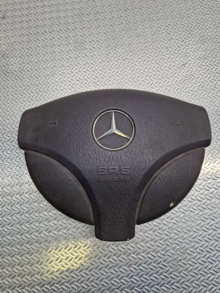 Mercedes-Benz A W168 (1997 - 2004) YP1K281LDWA Крышка airbag рулевого колеса — фото 1