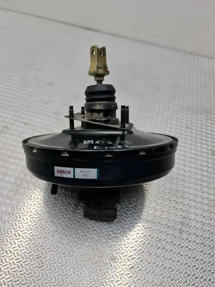 Toyota Yaris Verso (1999 - 2005) 061029 Вакуумный усилитель тормозов — фото 1