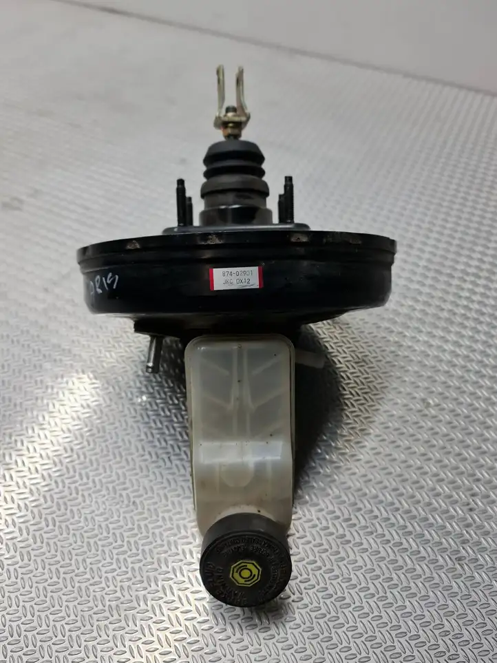 Toyota Yaris Verso (1999 - 2005) 87402901 Вакуумный усилитель тормозов — фото 1
