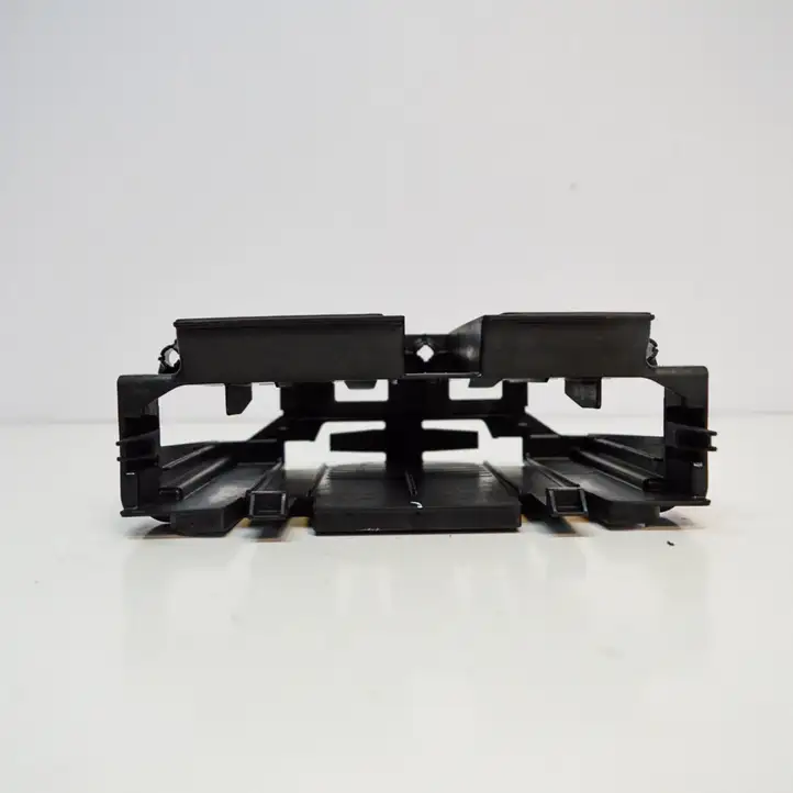 BMW 5 F10 F11 (2009 - 2016) 8507703 Прочие детали моторного отсека — фото 3