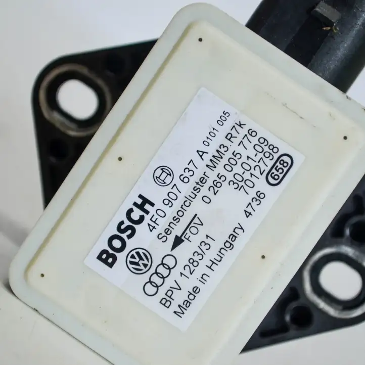 Audi A6 S6 C6 4F (2008 - 2011) 4F0907637A Датчик ускорения — фото 4