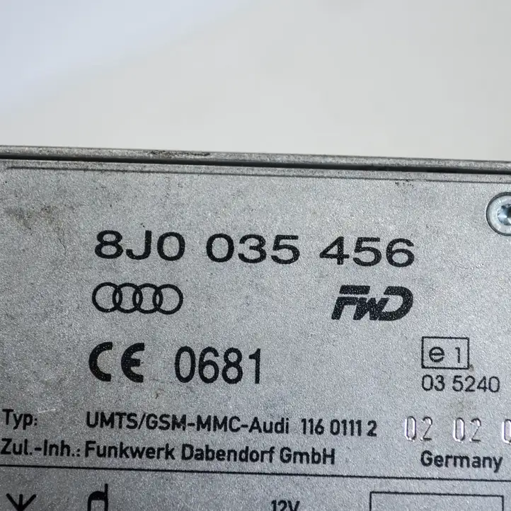 Audi A6 S6 C6 4F (2008 - 2011) 8J0035456 Усилитель антенны — фото 5