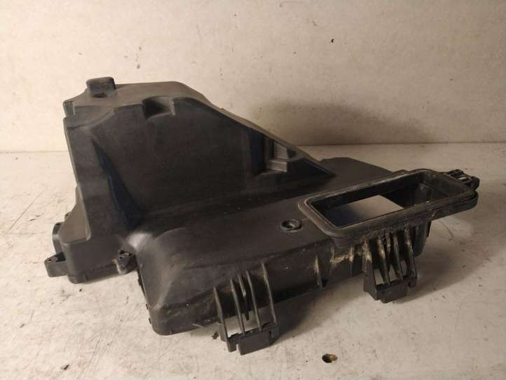 Audi A6 (2004 - 2008)  4F2907355 Крышка ящика предохранителей