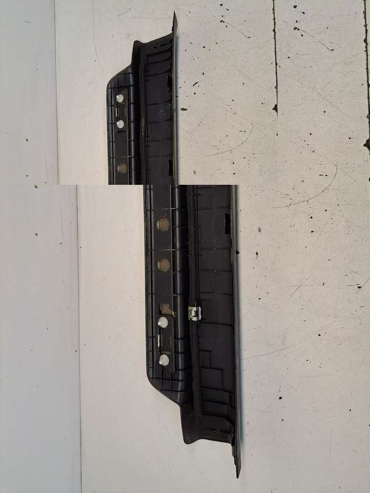 Lexus RX 450h (2008 - 2012)  6791048070 Отделка переднего порога (внешняя)