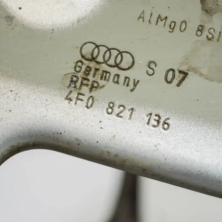 Audi A6 S6 C6 4F (2004 - 2008) 4F0821136 Другая часть кузова — фото 4