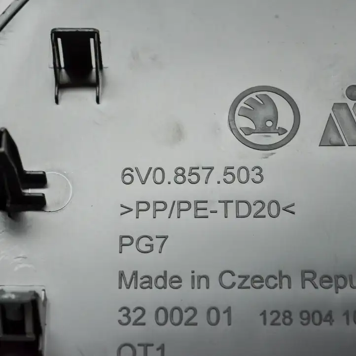 Skoda Fabia Mk3 (NJ) (2015 - 2021) 6V0857503 Прочие детали салона — фото 3