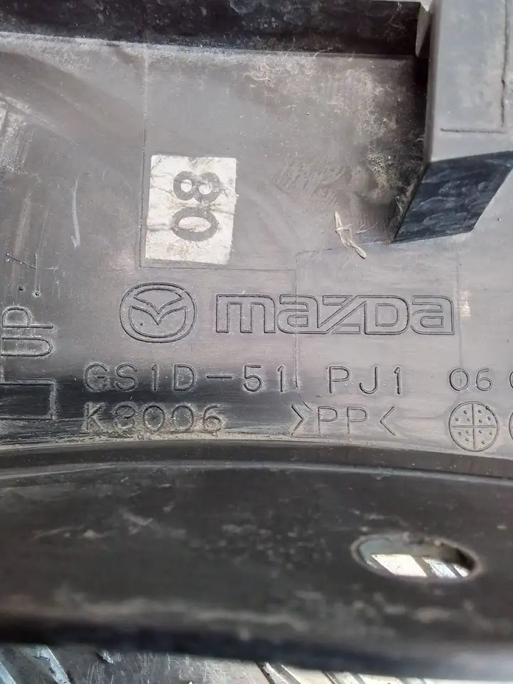 Mazda 6 (2009 - 2012) GS1D51PJ10 Молдинг крыла — фото 3
