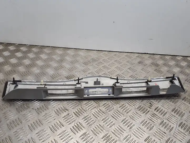 Toyota Prius (XW30) (2009 - 2015) 7680147050 Подсветка номера — фото 3