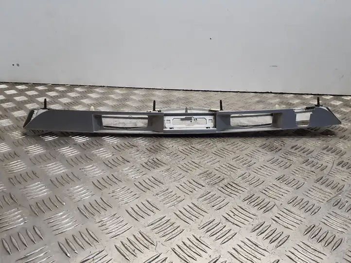 Toyota Prius (XW30) (2009 - 2015) 7680147050 Подсветка номера — фото 4