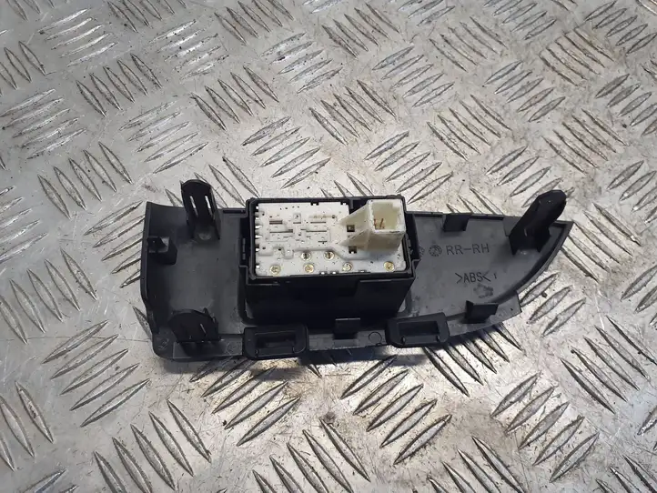 Toyota Prius (XW30) (2009 - 2015) 7427147060 Блок кнопок стеклоподъемников — фото 2