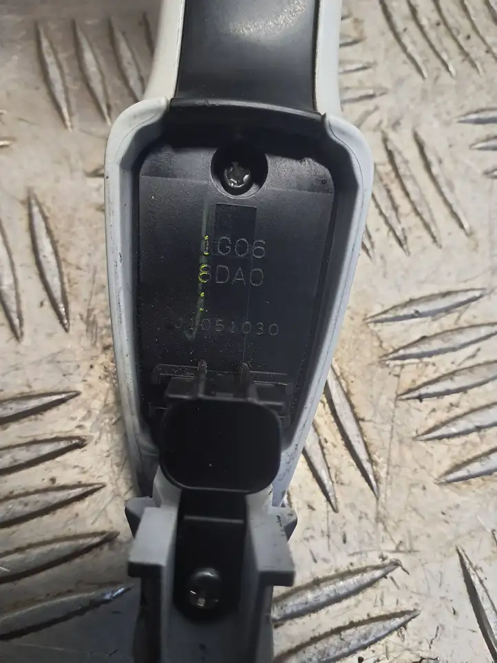 Toyota Prius (XW30) (2009 - 2015) 6DA0 Наружная ручка двери — фото 4