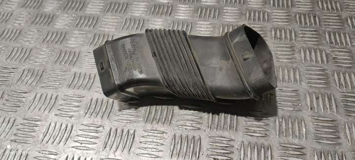 Volvo S60 (2010 - 2013)  30671772 Деталь (детали) канала забора воздуха