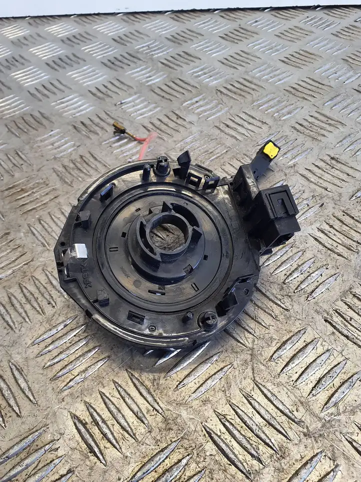 Daihatsu Terios (2006 - 2009) 84317B1010 Контактное кольцо SRS — фото 4