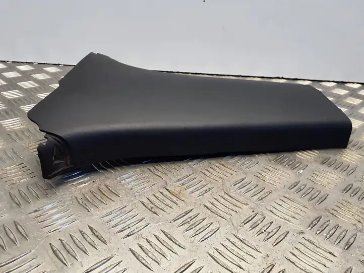 Toyota Yaris (2005 - 2009) Нижняя обшивка стойки B — фото 4