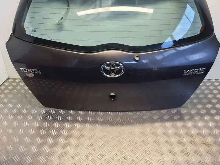 Toyota Yaris (2005 - 2009) Крышка багажника — фото 3