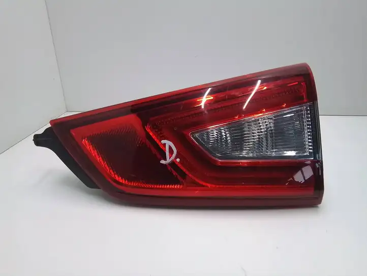 Nissan Qashqai (2013 - 2017) 5N080626550 Задний фонарь в крышке багажника — фото 1