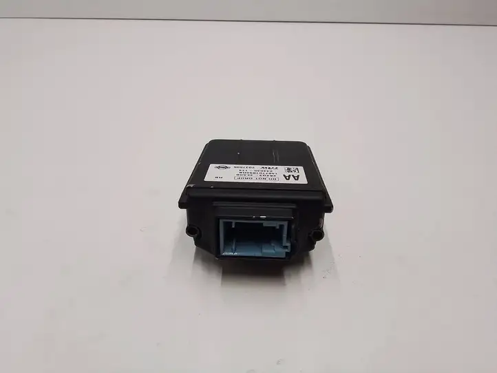 Nissan Qashqai (2013 - 2017) 284G34EA0B Камера в лобовом стекле — фото 2