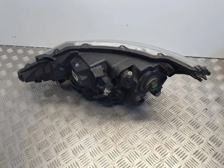Nissan Qashqai (2013 - 2017) Передняя фара — фото 7