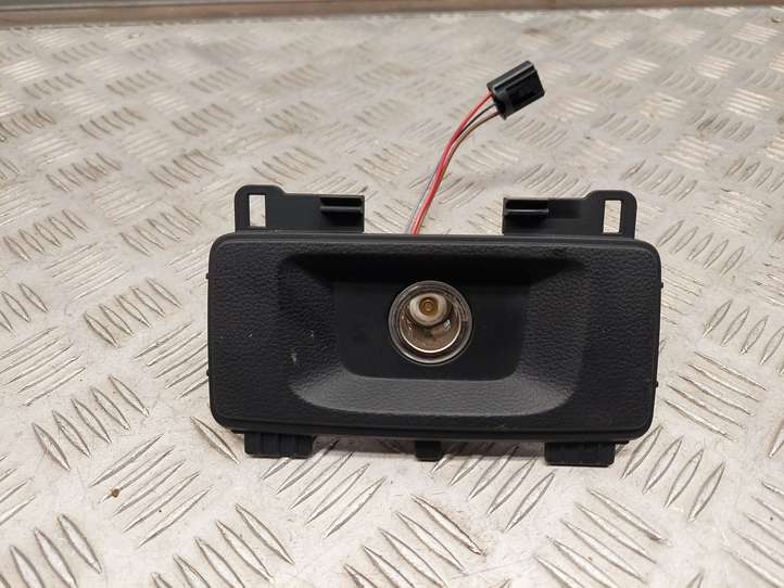 Audi A4 (2015 - 2019)  8W0863324 12 V гнездо (сзади)