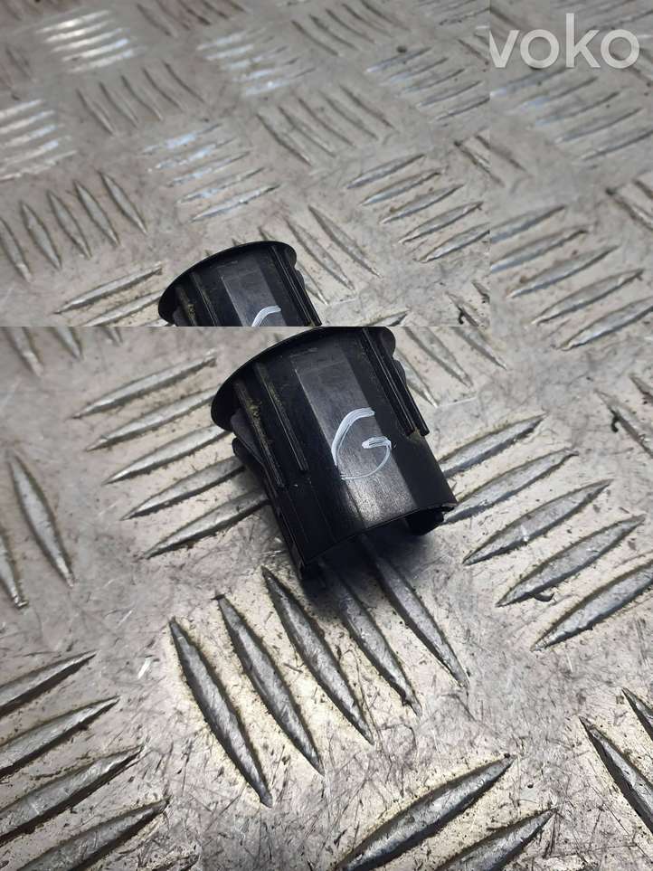 Nissan Qashqai (2013 - 2017)  285334ea0a Кронштейн заднего датчика парковки (PDC)