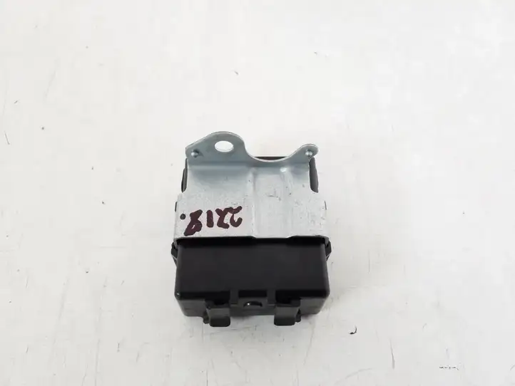 Toyota Auris 150 (2006 - 2012) 85940-02040 Реле стеклоочистителей — фото 3